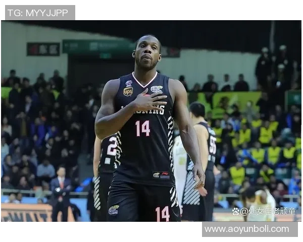 哈德森的传奇之旅探索他在篮球历史中的辉煌成就与影响力