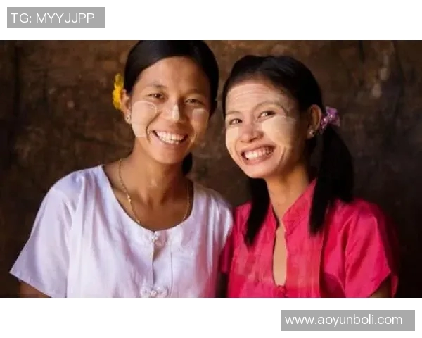 泰国女子与缅甸女子的友谊赛场上展现的力量与魅力