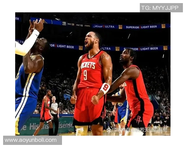 2016年火箭队与勇士队首轮对决回顾及精彩瞬间分析